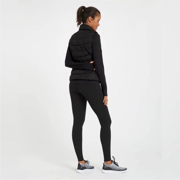 SPANX Every Wear Icon Leggings in Black - Picture 14 of 16